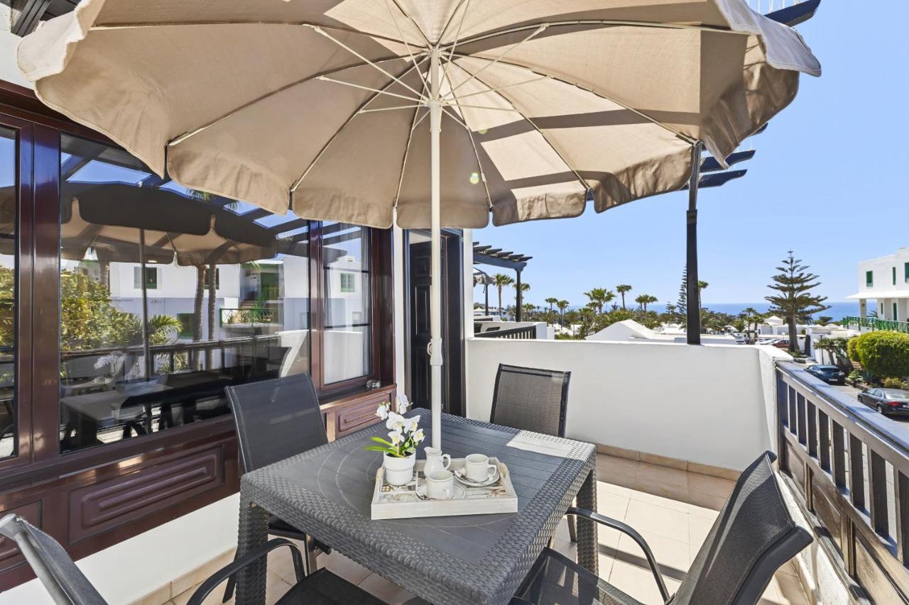 Appartement Casahost Bastian Boutique II Seaview à Costa Teguise Extérieur photo